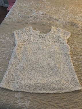 VENUS Cream Lacey embroidered Cap-Sleeve Top